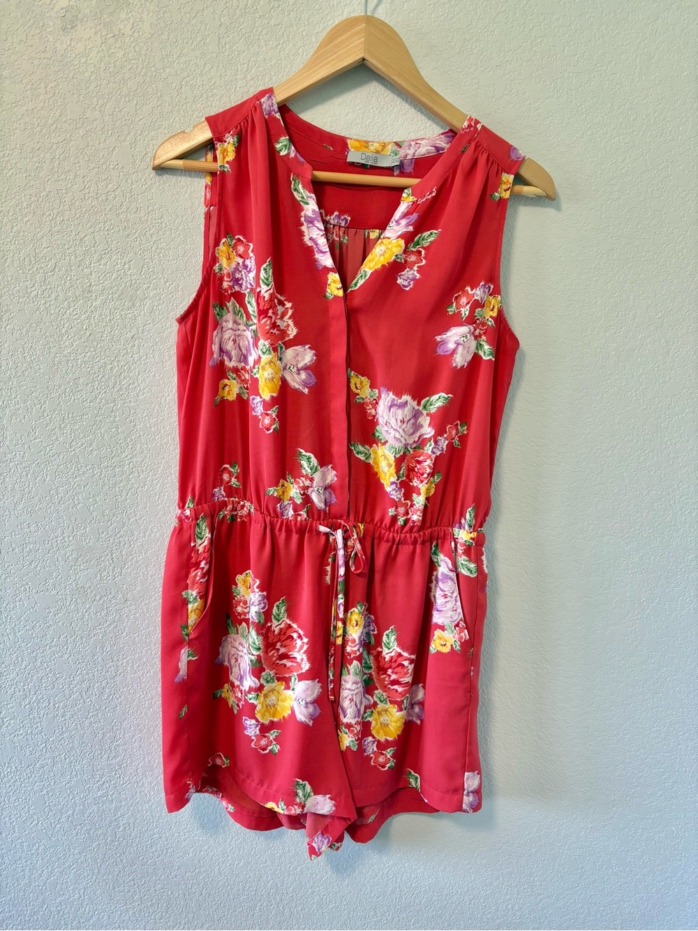 Dalia Floral Romper US Size 4 Red Pink Sleeveless Tie Waist Pockets Summer